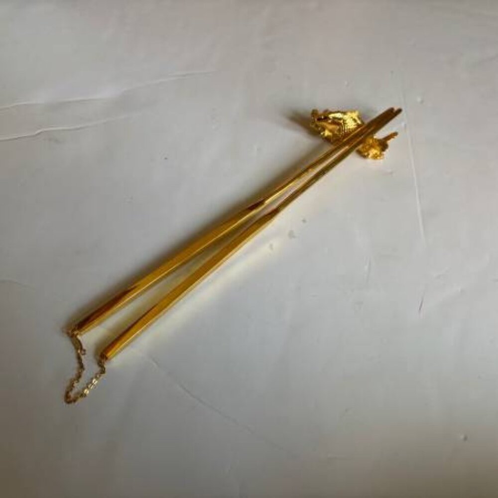 NEW! RISIS Gold Gilded Encapsulated 24 kt Chopsticks And Carp Rest Holder